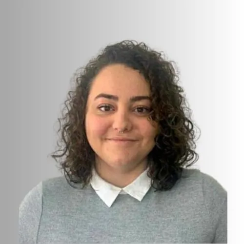 Dr.ª Gabriela Carrara