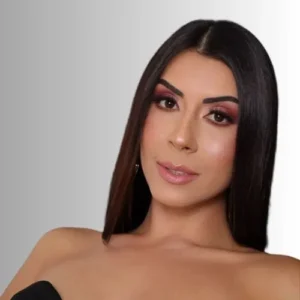 Foto de Letícia, assessora jurídica